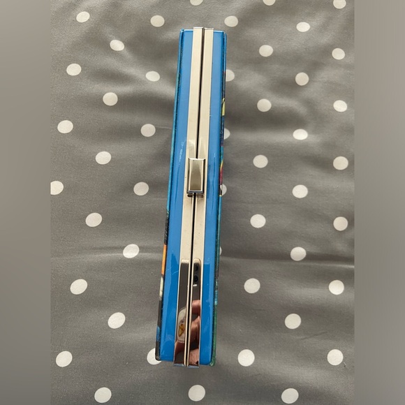 Disney VHS Style Goofy Movie Clutch - Picture 7 of 16